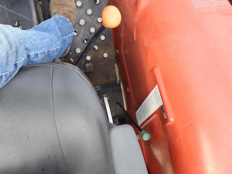 2011-case-ih-farmall-55-image-19