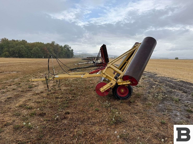 1997-agriweld-field-roller-23'-image-2