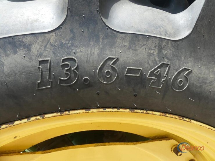 2014-john-deere-6105m-image-10