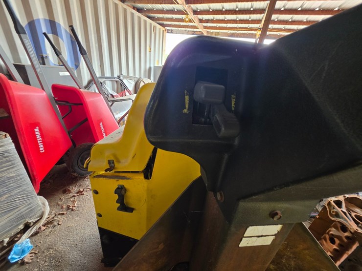#25518-•-wacker-vibratory-compactor-image-16