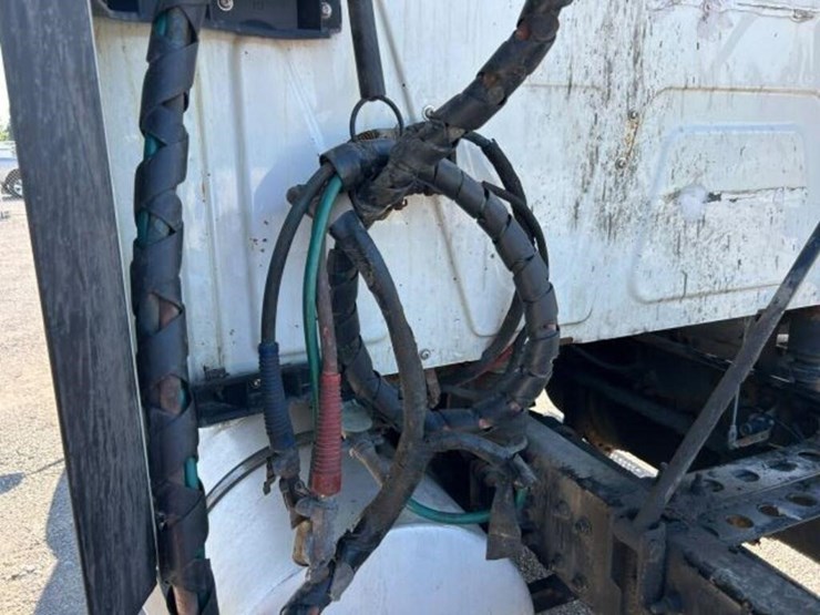 2015-international-prostar-image-80