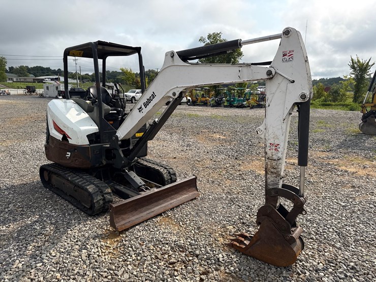 2021-bobcat-e32i-image-2