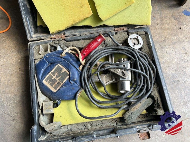 mini-fusion-machine-with-heater-and-accessories-in-carrying-case-image-1