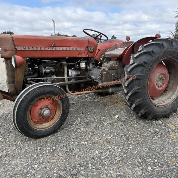MASSEY-FERGUSON 135