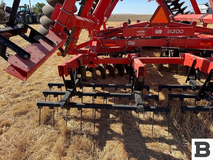2012-kuhn-krause-8200-twin-offset-disc-image-40
