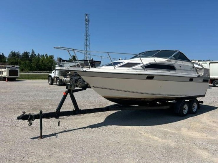 1988-doral-cavalier-24-ft-cabin-cruiser-2dba1303c8-image-1