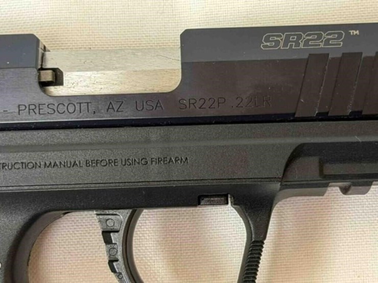 ruger-sr-22p-22lr-pistol-image-13