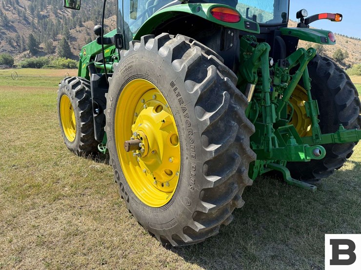 2016-john-deere-6155r-image-40