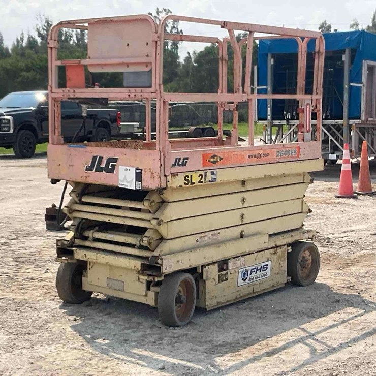 2000 JLG 2646E2