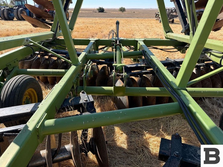 john-deere-twin-offset-disc-image-37