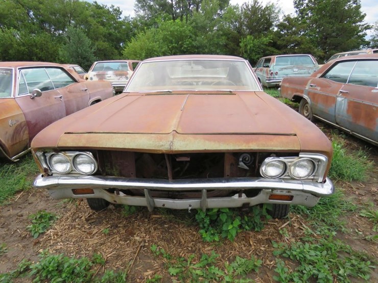 1966-chevrolet-impala-2dr-ht-image-2