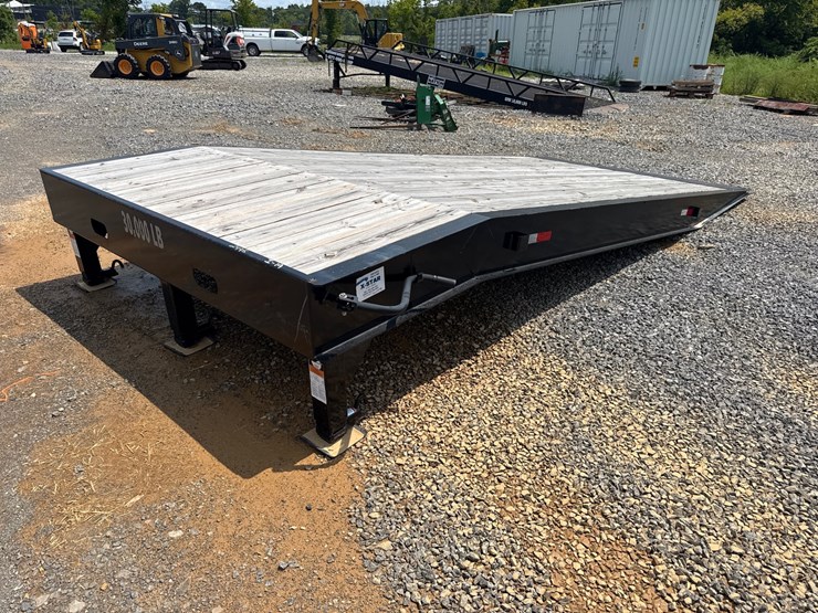 #1008-•-30,000lbs-loading-dock-image-1