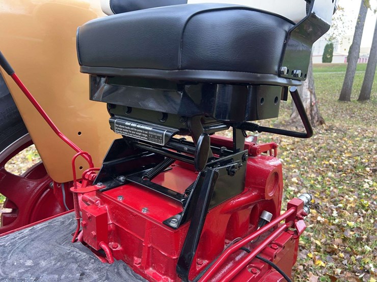 1970-farmall-544-hydro-gas-row-crop-golden-demonstrator-image-59