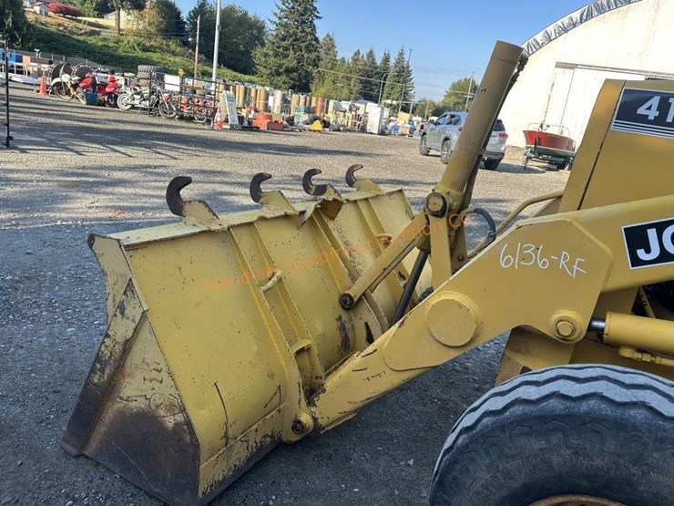 deere-410c-image-14