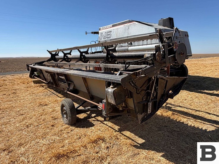 1981-allis-chalmers-gleaner-n-series-header-image-12