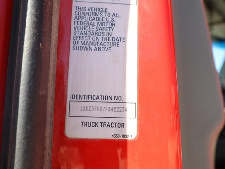 2015-kenworth-t880-image-30