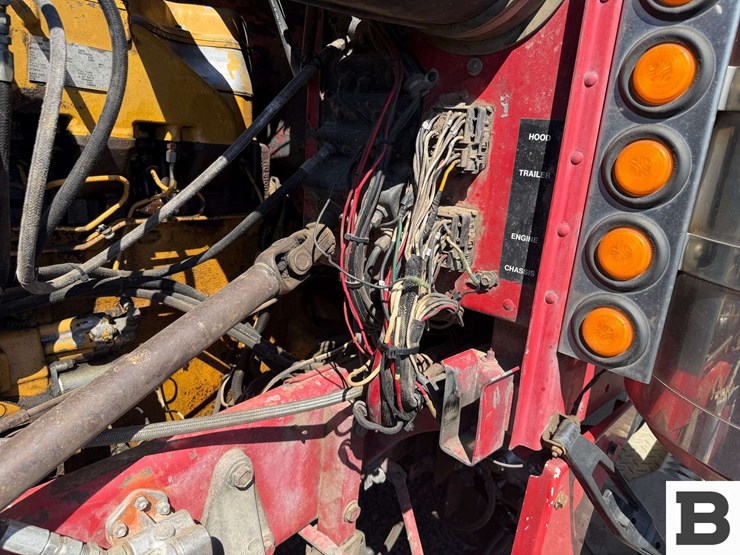 1989-peterbilt-379-image-44