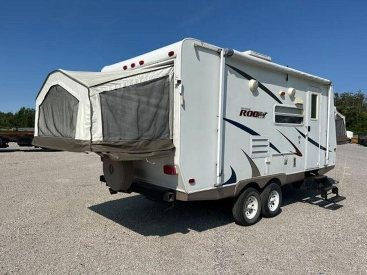 2008-forest-river-rockwood-roo-21ss-t/a-hybrid-tra-image-7