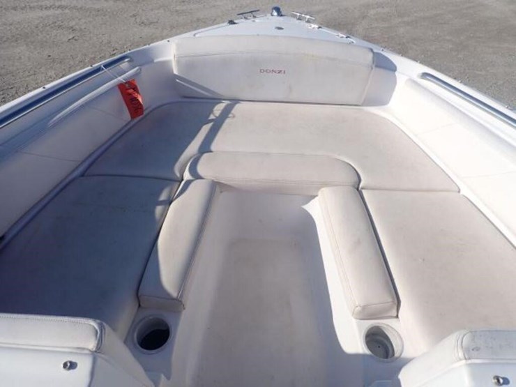 1999-donzi-z22-22-ft-bowrider-dnar1087c999-image-65