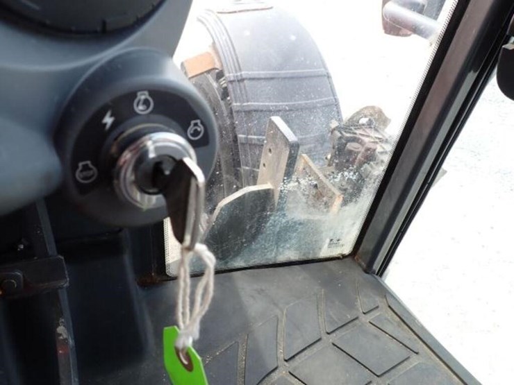 2019-kubota-m4-071-image-17