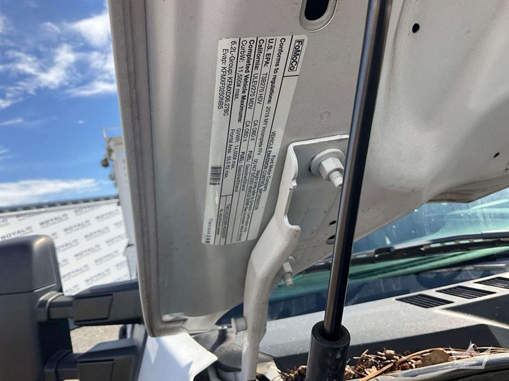 2019-ford-f350-image-10