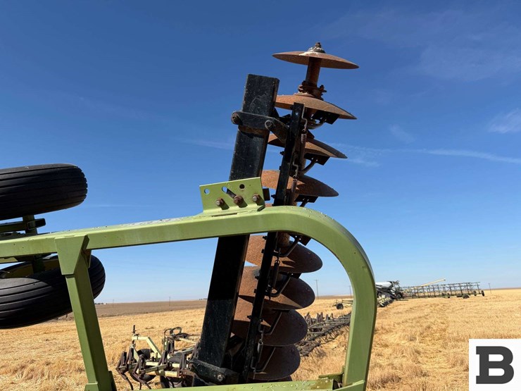 john-deere-twin-offset-disc-image-32