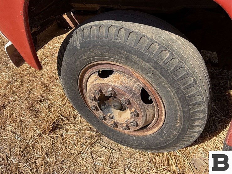 1971-ford-f700-image-8