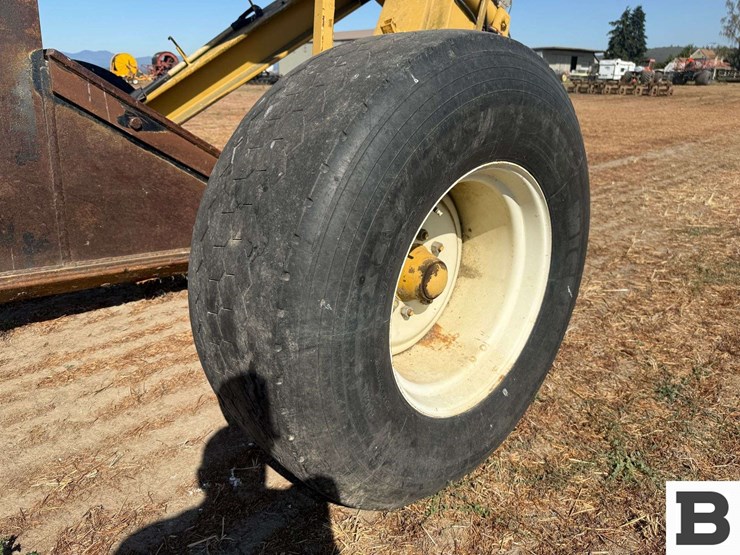 2006-johnson-pull-type-6'-tile-plow-image-24