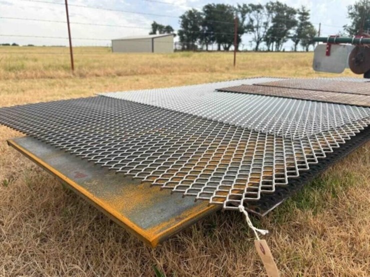 8'x4'-diamond-plate-sheet-metal---assort-of-metal-image-6
