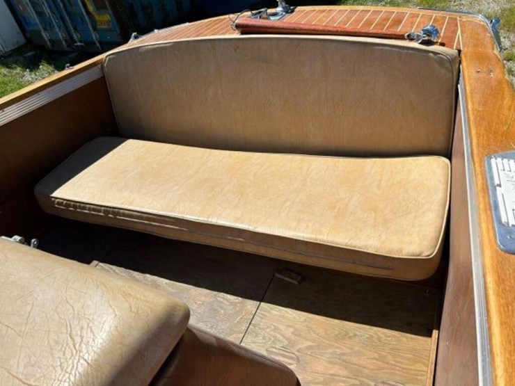 century-antique-wooden-18-ft-power-boat-image-29