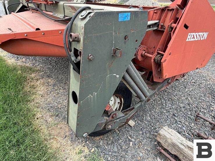 hesston-1160-image-30