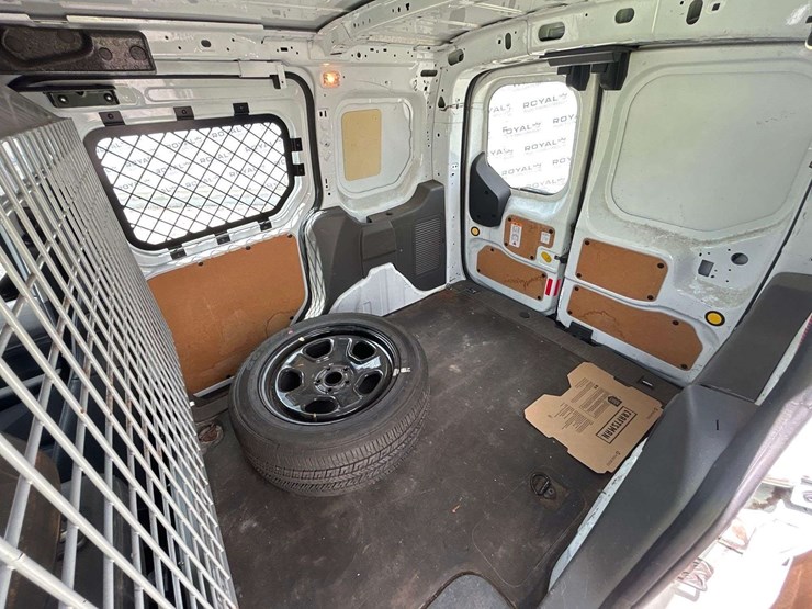 2019-ford-transit-connect-image-22
