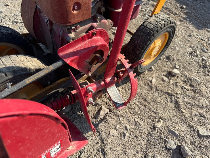#39818-•-inop-mclane-edger-image-11