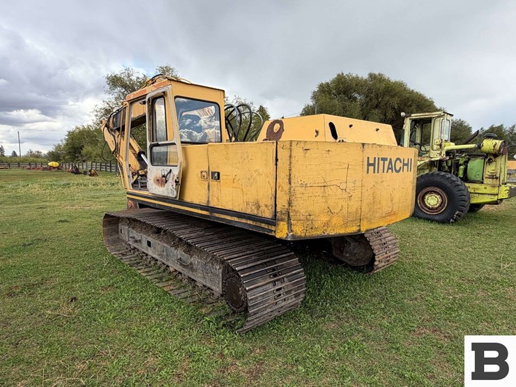 1985-hitachi-uh07-lc-7-image-2