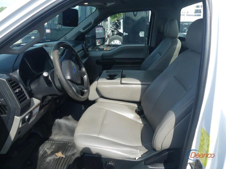 2020-ford-f550-image-10