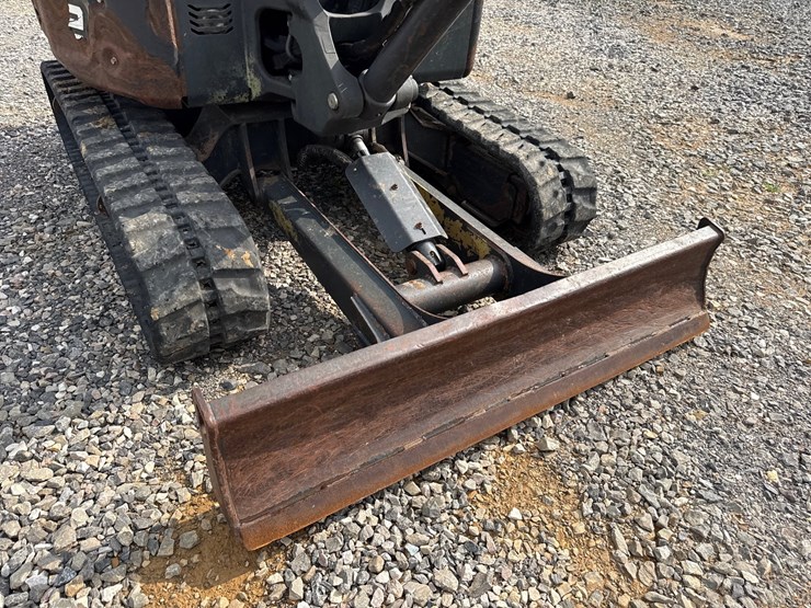 2021-bobcat-e32i-image-9