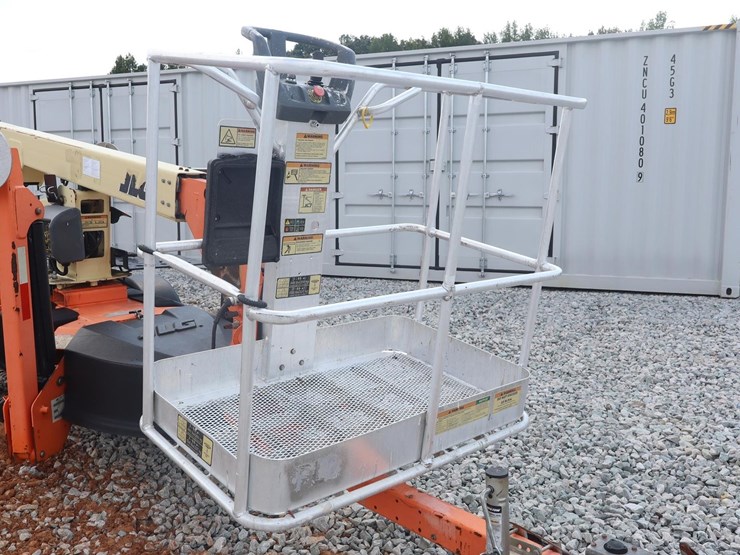 2016-jlg-t350-image-20