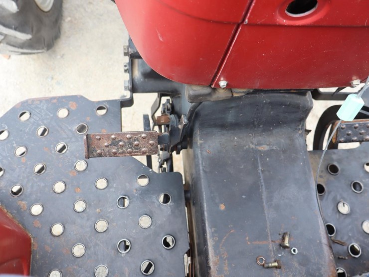 2011-case-ih-farmall-55-image-21