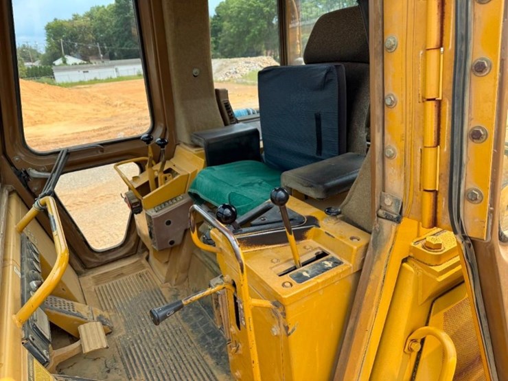 caterpillar-953b-image-14