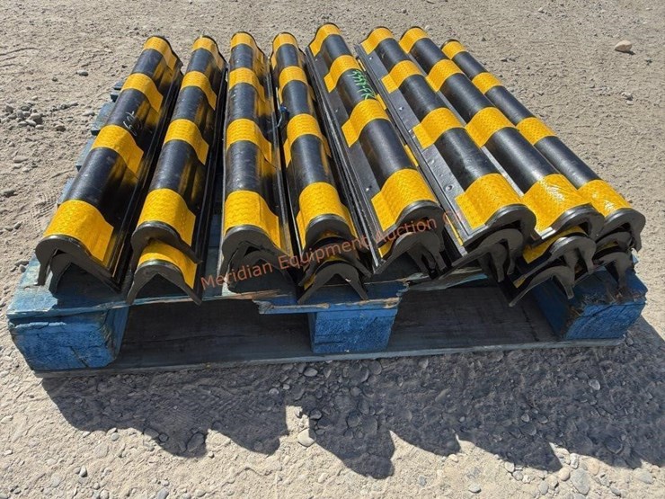 ~25--rubber-corner-bumpers-image-2