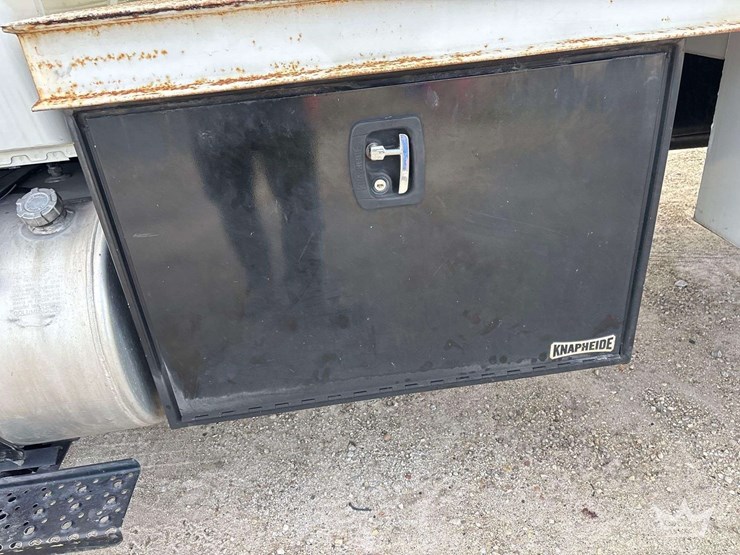 2018-international-durastar-4300-image-18