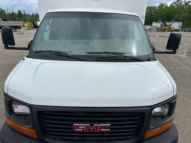 2014-gmc-4500-s/a-cube-van-1gd676cl8e1115764-image-32