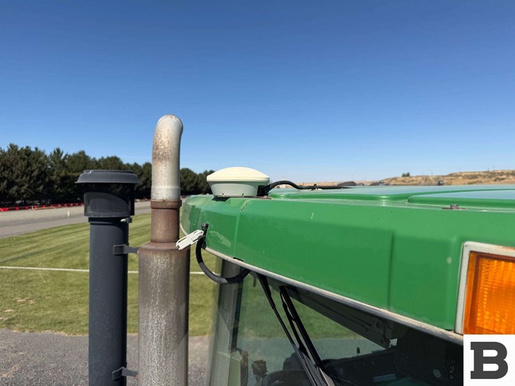 2004-john-deere-9520t-image-71