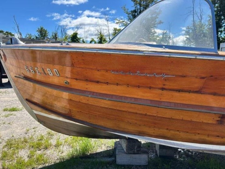 century-antique-wooden-18-ft-power-boat-image-8