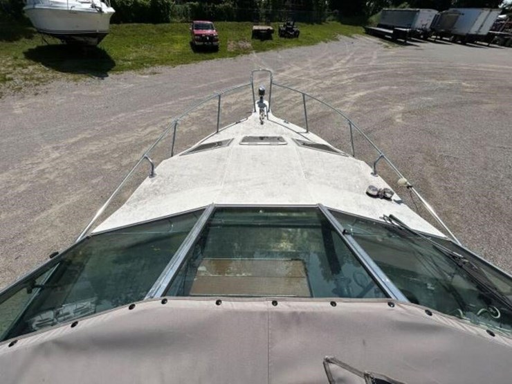 1988-doral-cavalier-24-ft-cabin-cruiser-2dba1303c8-image-46