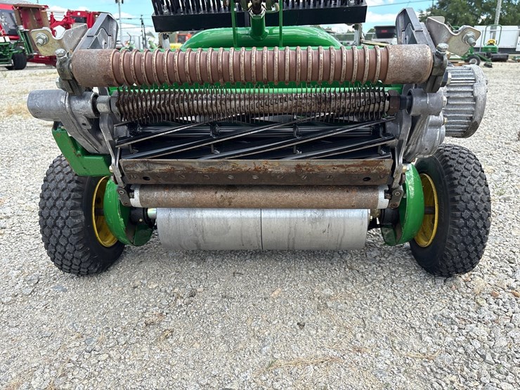 #1019-•-john-deere-180e-walking-greensmower-image-5