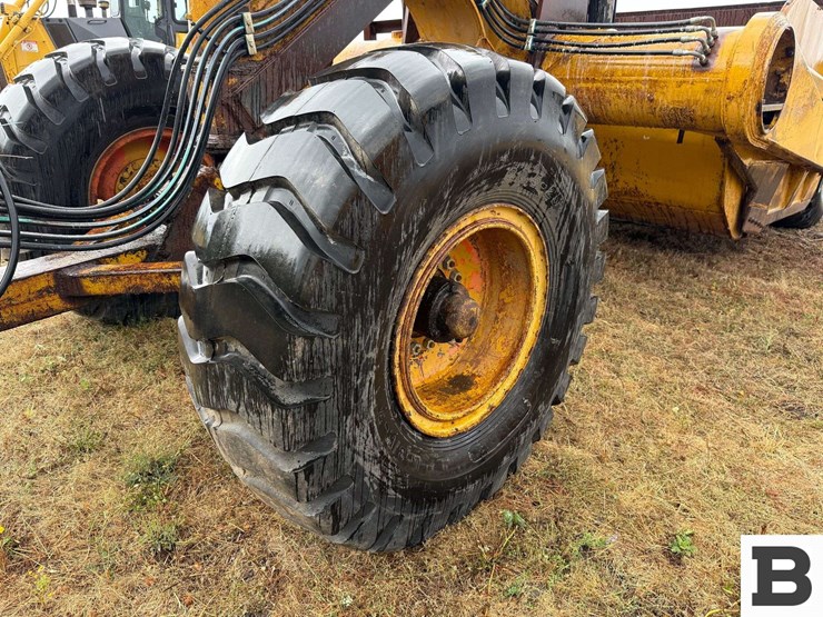 caterpillar-60-image-14