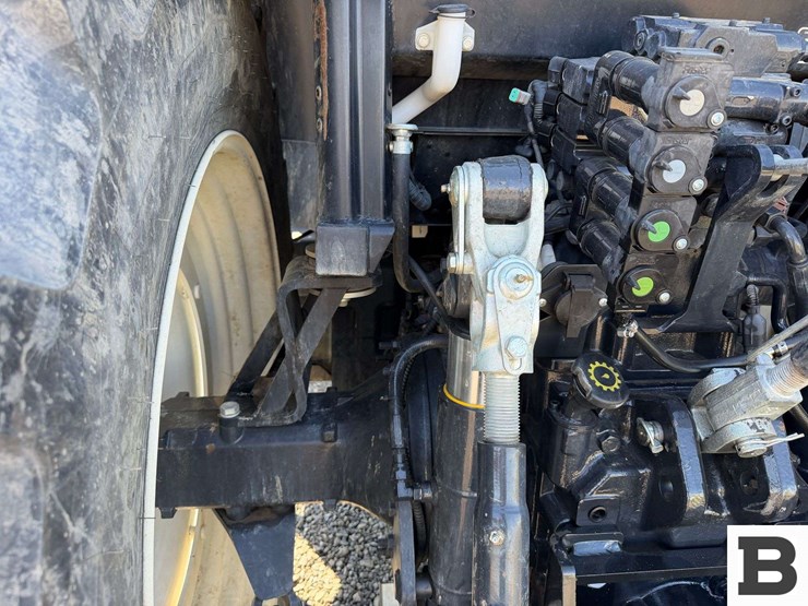 2016-new-holland-t6.145-image-35