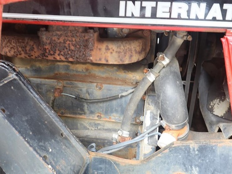 1986-case-ih-685xl-image-14