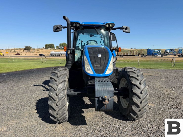 2016-new-holland-t6.145-image-8